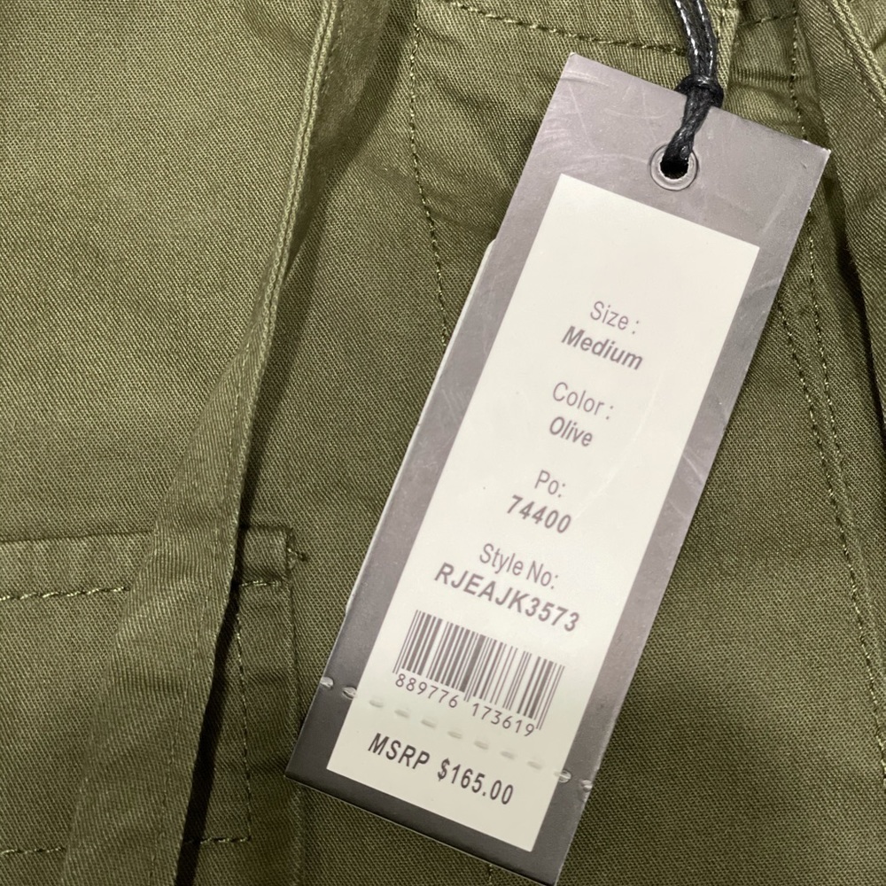 Romeo+Juliet Olive Patched Hoodie Army Vest - Picture 8 of 8